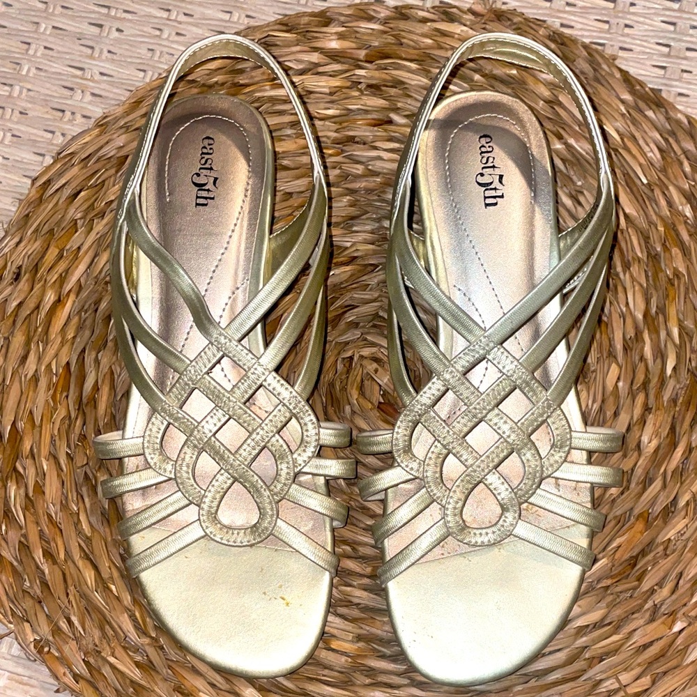 East 5th Womens Reno Wedge Sandals Gold-Colored Size 7.5 💎